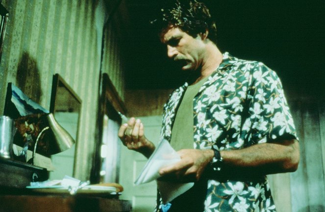 Magnum, P.I. - All Roads Lead to Floyd - Photos - Tom Selleck