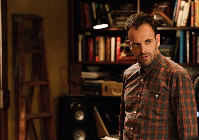 Elementary - Tremors - Van film - Jonny Lee Miller