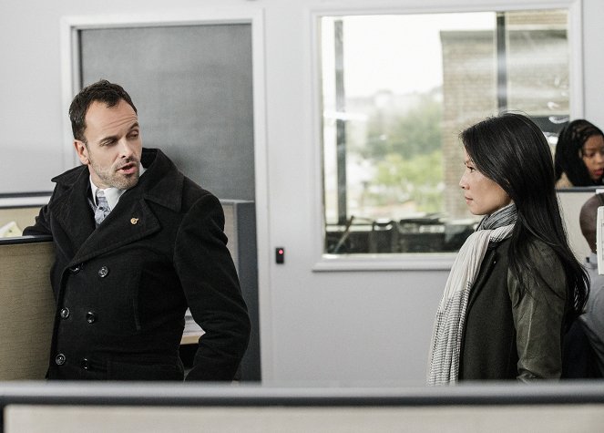 Jak prosté - Záchvěv strachu - Z filmu - Jonny Lee Miller, Lucy Liu