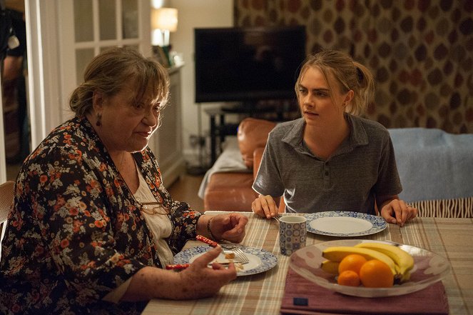 Playhouse Presents - Timeless - Do filme - Sylvia Syms, Cara Delevingne