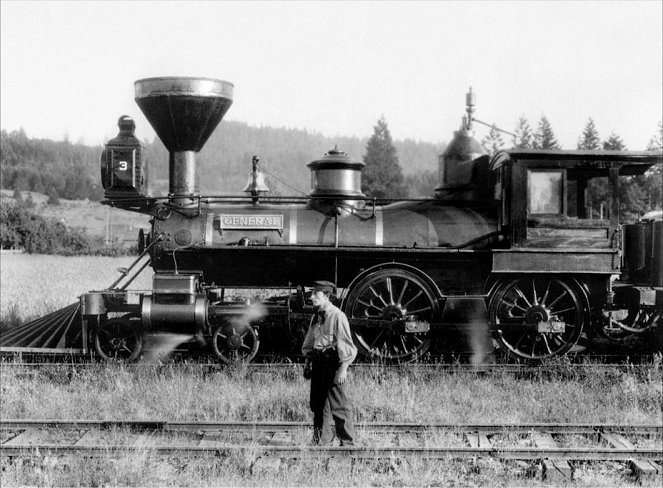 The General - Photos - Buster Keaton