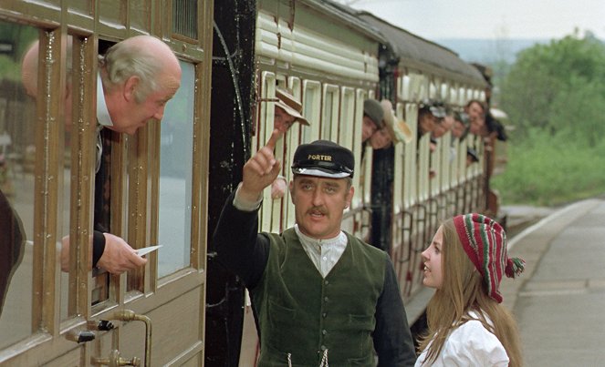 The Railway Children - Van film - Bernard Cribbins