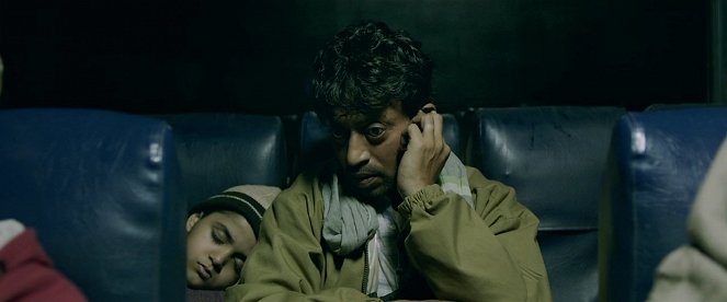 Madaari - Van film - Vishesh Bansal, Irrfan Khan