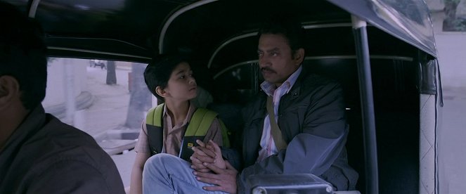 Madaari - Kuvat elokuvasta - Kedar Bagaria, Irrfan Khan