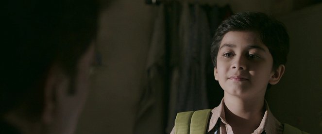 Madaari - De la película - Kedar Bagaria