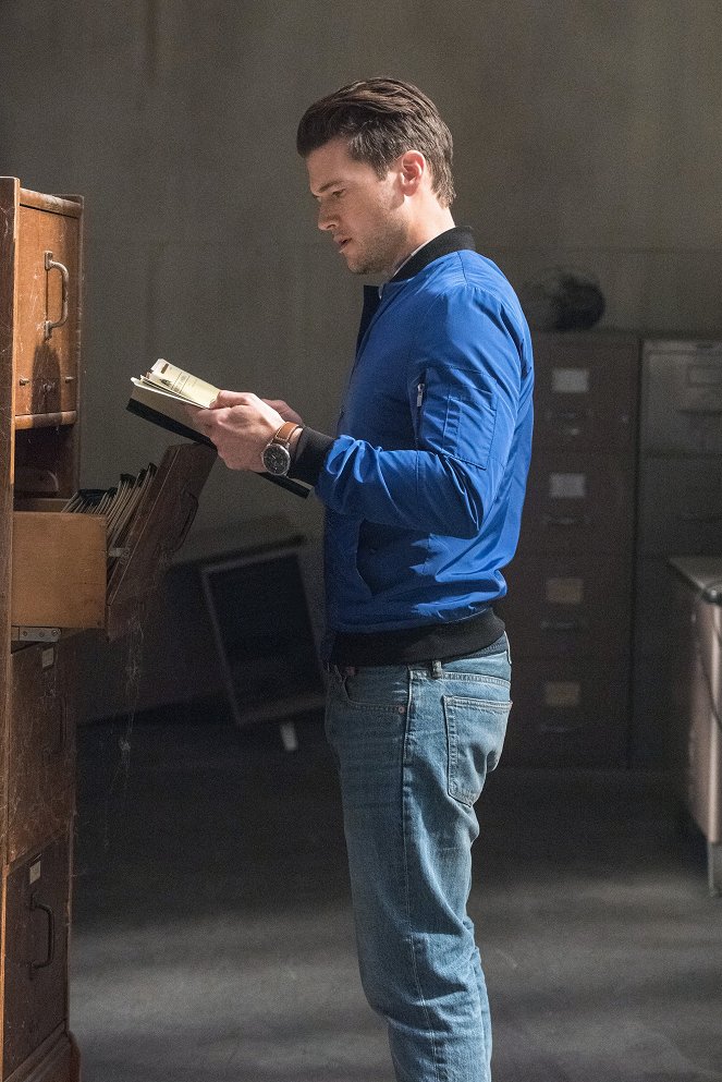 Legends of Tomorrow - Compromised - Photos - Nick Zano