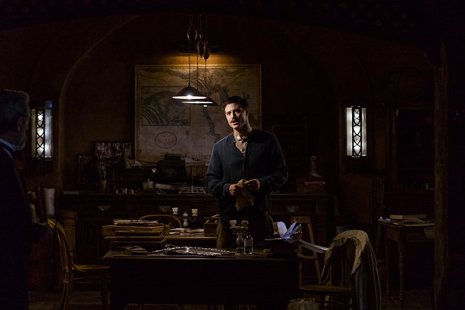 Tutankhamun - Episode 3 - Photos - Max Irons