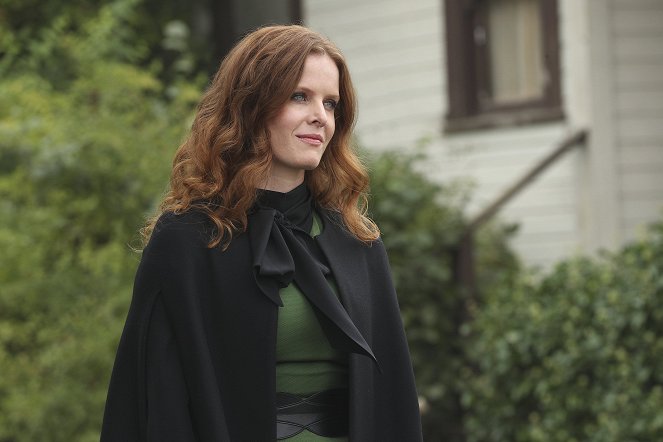 Once Upon a Time - Dark Waters - Photos - Rebecca Mader