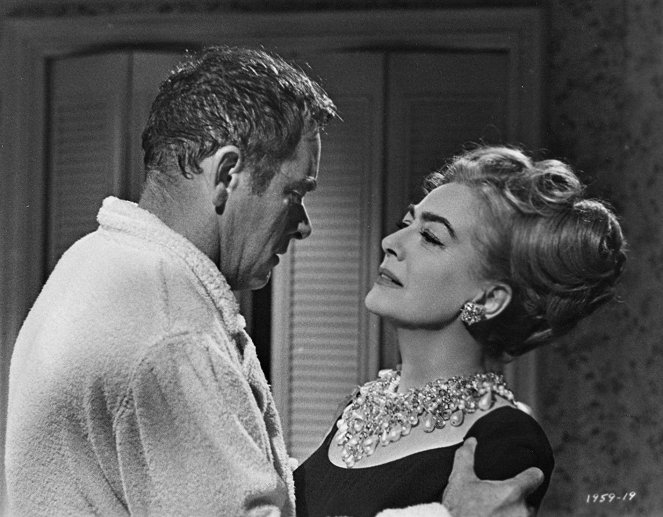 I Saw What You Did - Photos - John Ireland, Joan Crawford