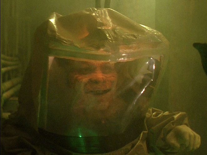 Leprechaun 4: In Space - De la película - Warwick Davis
