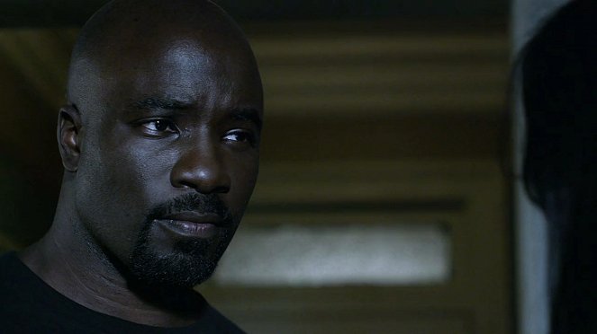 Jessica Jones - AKA Take a Bloody Number - Photos - Mike Colter