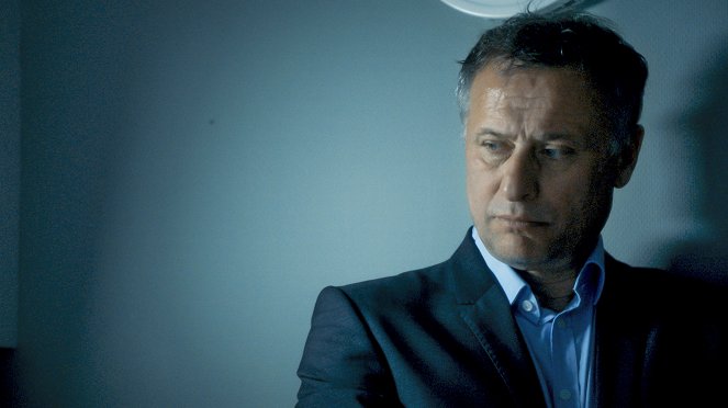 100 Code - Flowers in Hell - Photos - Michael Nyqvist