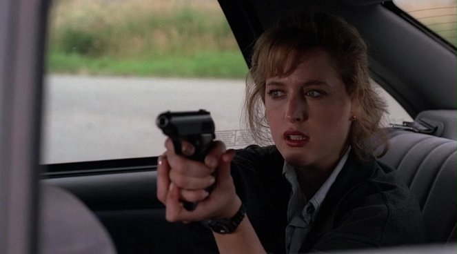 The X-Files - Season 1 - Deep Throat - Van film - Gillian Anderson