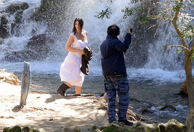 On the Milky Road - Tournage - Monica Bellucci
