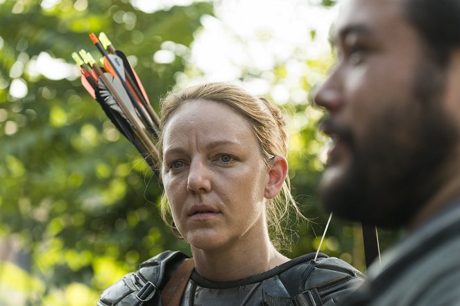 The Walking Dead - The Well - Photos - Kerry Cahill