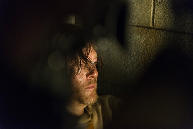 The Walking Dead - The Cell - Photos - Norman Reedus