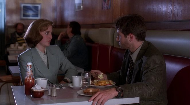 The X-Files - The Jersey Devil - Photos - Gillian Anderson, David Duchovny