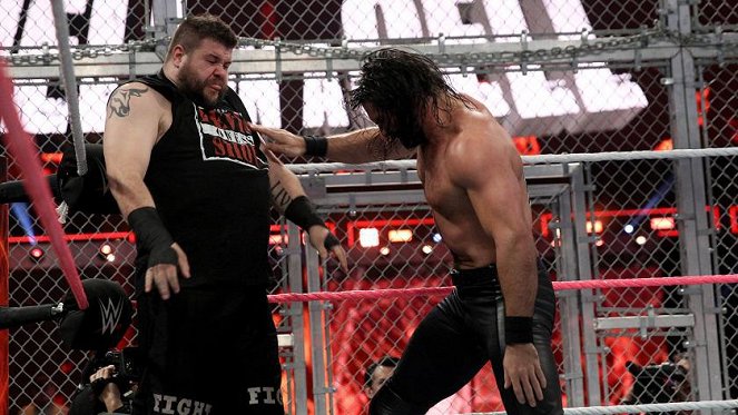 WWE Hell in a Cell - De la película - Kevin Steen, Colby Lopez
