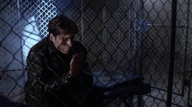 The X-Files - Salaiset kansiot - Fallen Angel - Kuvat elokuvasta - David Duchovny
