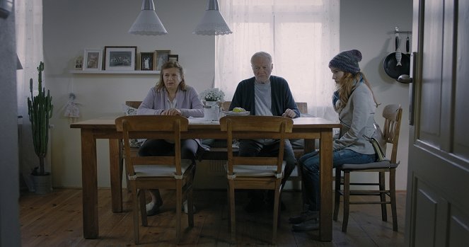 Všetko alebo nič - De la película - Zuzana Kronerová, Luděk Sobota, Táňa Pauhofová