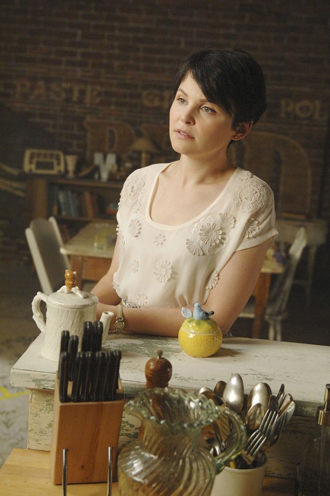 Once Upon a Time - Season 1 - The Heart is a Lonely Hunter - Photos - Ginnifer Goodwin