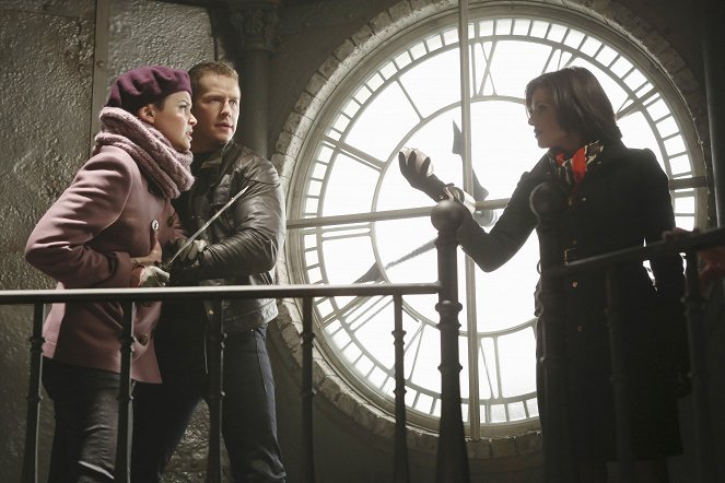 Once Upon a Time - The Queen Is Dead - Photos - Ginnifer Goodwin, Josh Dallas, Lana Parrilla