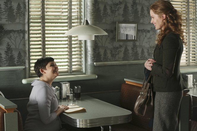 Once Upon a Time - Witch Hunt - Photos - Ginnifer Goodwin, Rebecca Mader
