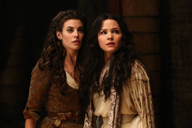 Once Upon a Time - Child of the Moon - Van film - Meghan Ory, Ginnifer Goodwin