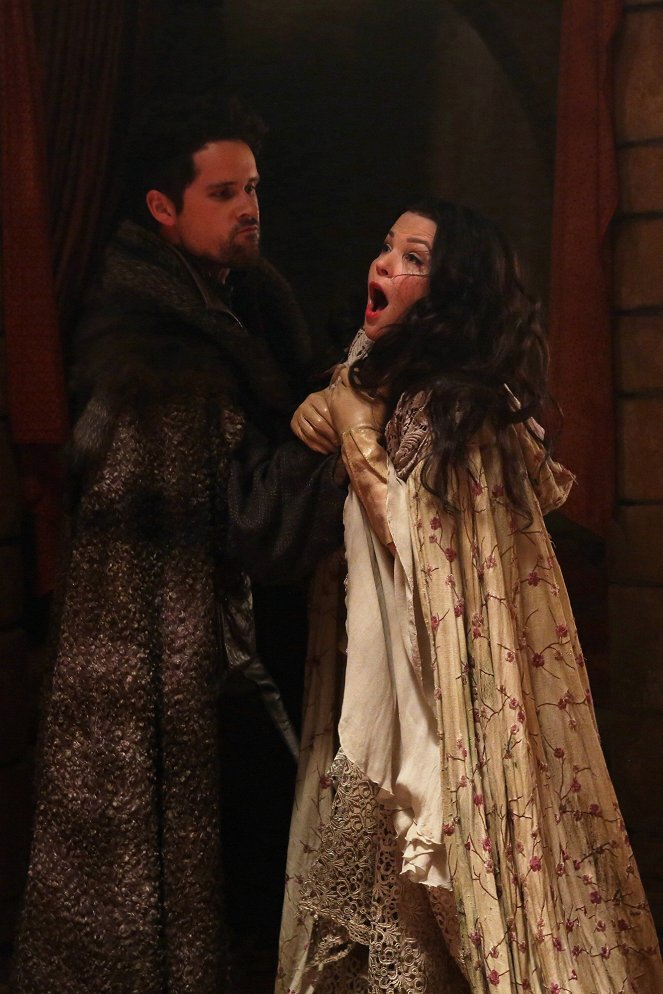 Once Upon a Time - Child of the Moon - Photos - Benjamin Hollingsworth, Ginnifer Goodwin