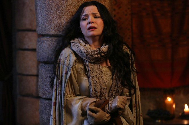Once Upon a Time - Season 2 - Child of the Moon - Photos - Ginnifer Goodwin