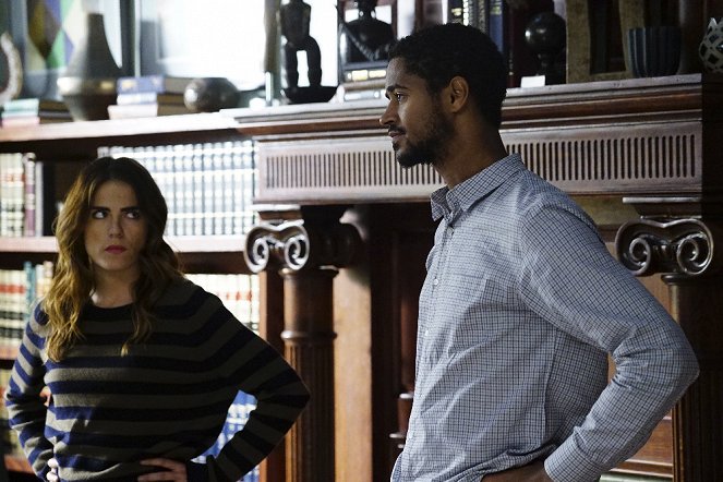 How to Get Away with Murder - No More Blood - Photos - Karla Souza, Alfred Enoch