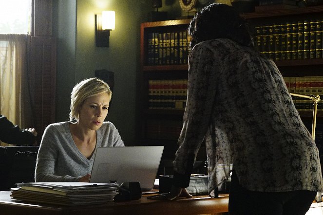 How to Get Away with Murder - No More Blood - Photos - Liza Weil