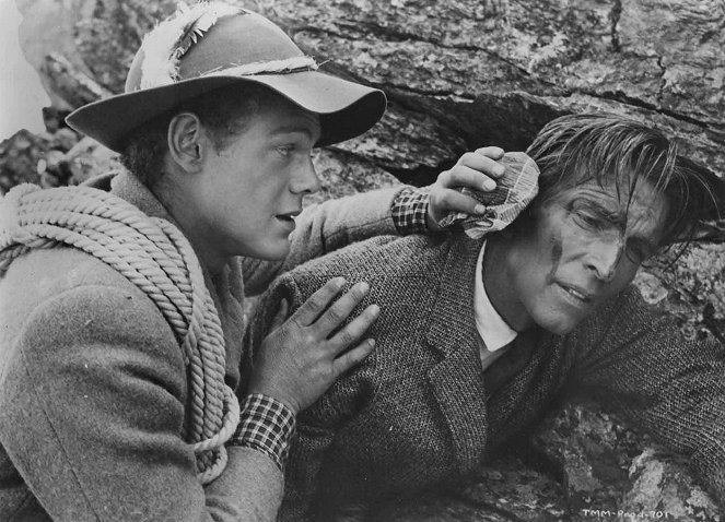 Third Man on the Mountain - Kuvat elokuvasta - James MacArthur, Michael Rennie