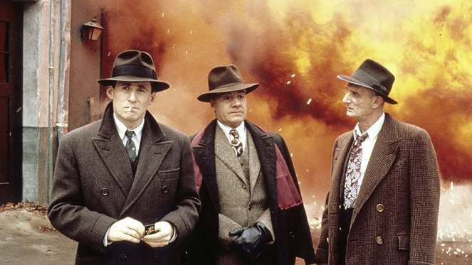 História de Gangsters - Do filme - Gabriel Byrne, Albert Finney