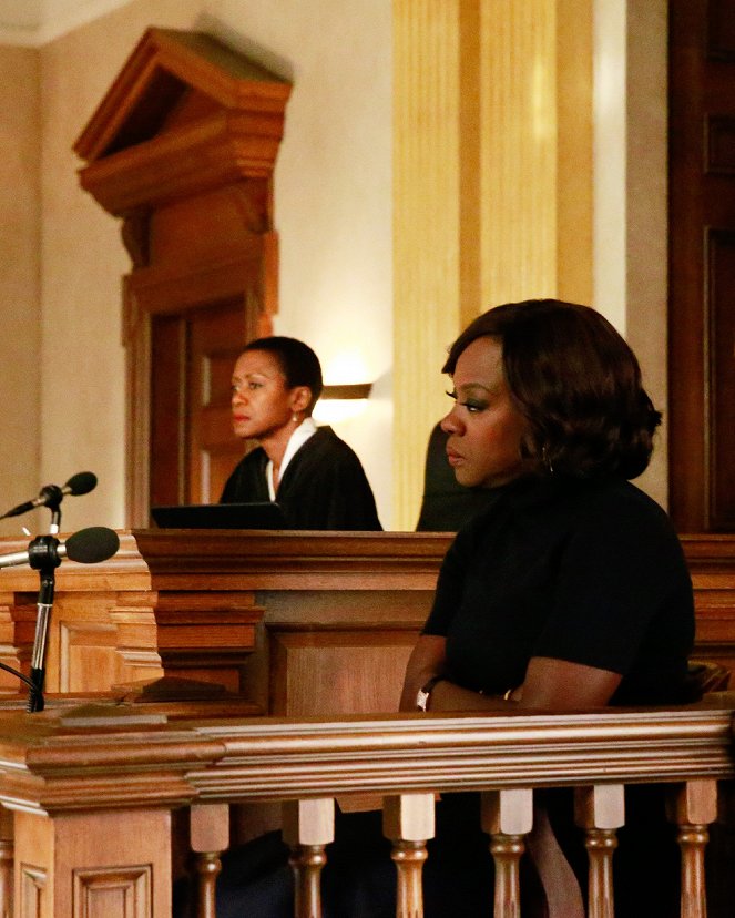 How to Get Away with Murder - Season 2 - She's Dying - Photos - Viola Davis