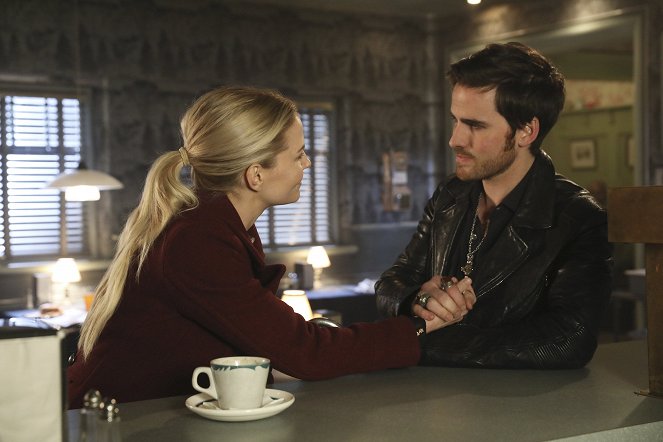 Once Upon a Time - Changelings - Photos - Jennifer Morrison, Colin O'Donoghue