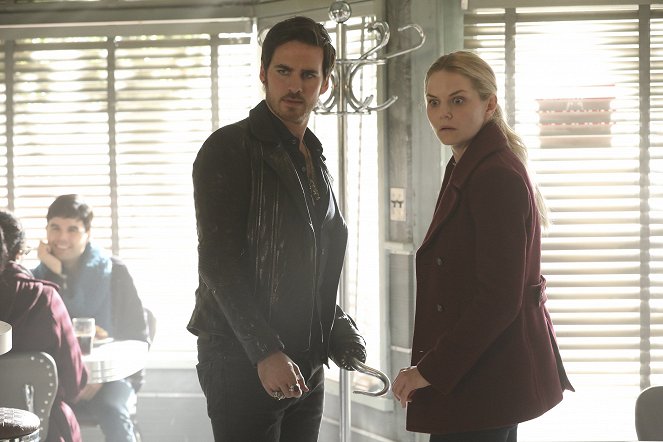 Once Upon a Time - Changelings - Photos - Colin O'Donoghue, Jennifer Morrison