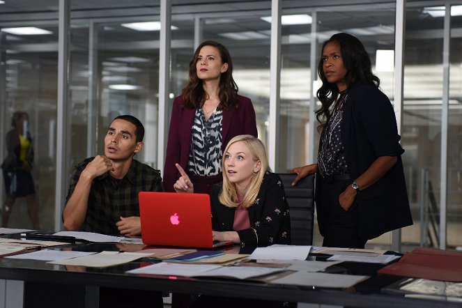 Conviction - Mother's Little Burden - Film - Manny Montana, Hayley Atwell, Emily Kinney, Merrin Dungey