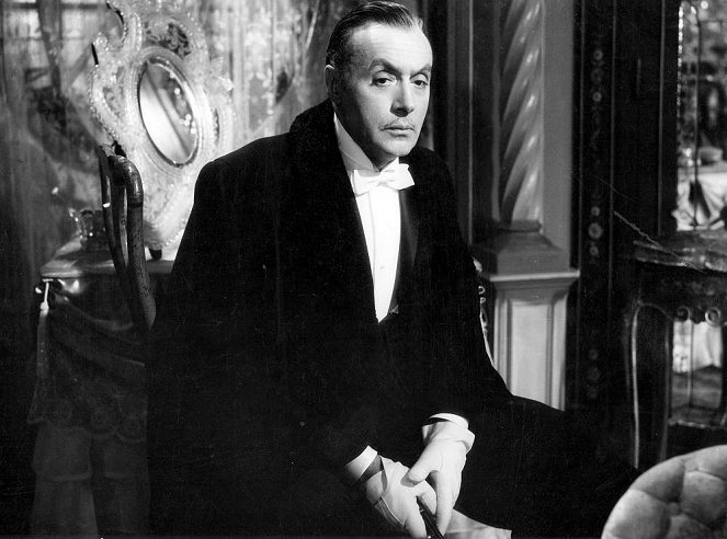 The Earrings of Madame de… - Photos - Charles Boyer