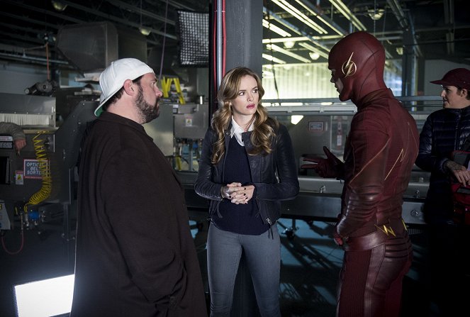 The Flash - Season 3 - Killer Frost - Dreharbeiten - Kevin Smith, Danielle Panabaker, Grant Gustin