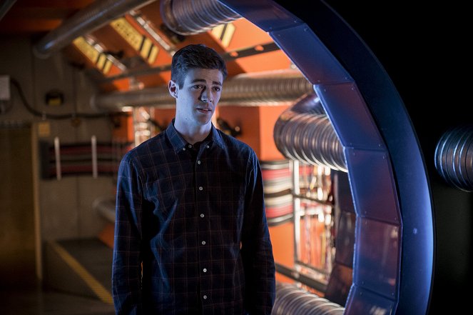 The Flash - Killer Frost - Photos - Grant Gustin