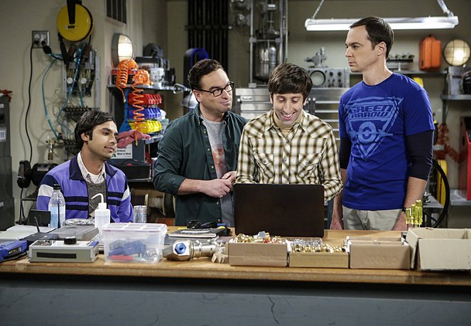 The Big Bang Theory - Season 10 - The Military Miniaturization - Van film - Kunal Nayyar, Johnny Galecki, Simon Helberg, Jim Parsons