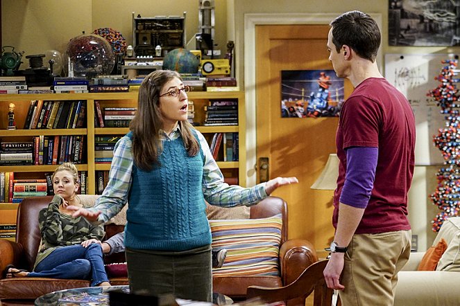 The Big Bang Theory - Season 10 - The Hot Tub Contamination - Photos - Kaley Cuoco, Mayim Bialik, Jim Parsons