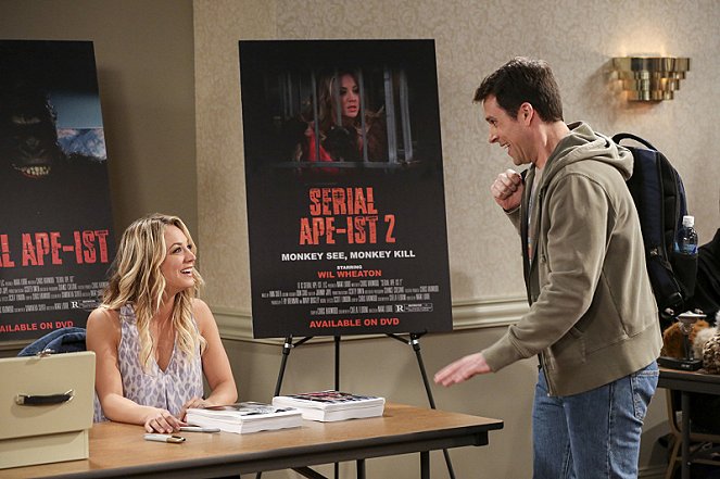 The Big Bang Theory - The Fetal Kick Catalyst - Photos - Kaley Cuoco