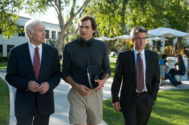 Jobs - Film - Ashton Kutcher, Dermot Mulroney