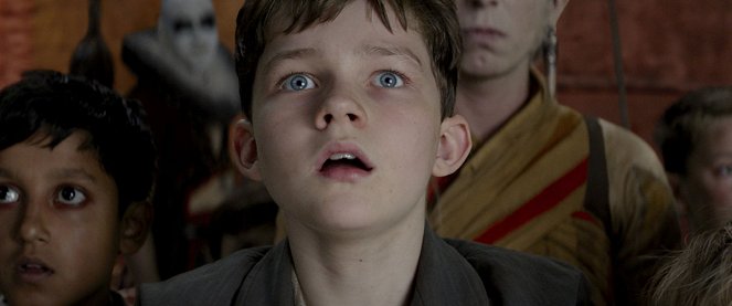 Pan - Filmfotos - Levi Miller