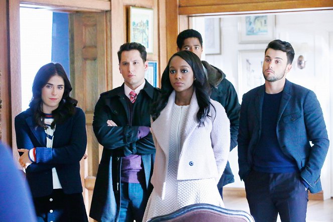 How to Get Away with Murder - It's Called the Octopus - Photos - Karla Souza, Matt McGorry, Aja Naomi King, Alfred Enoch, Jack Falahee