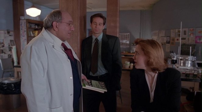 The X-Files - Lazare - Film - Jay Brazeau, David Duchovny, Gillian Anderson