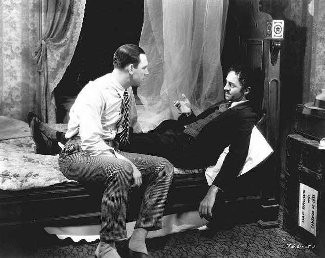 Behind the Make-Up - Photos - Hal Skelly, William Powell