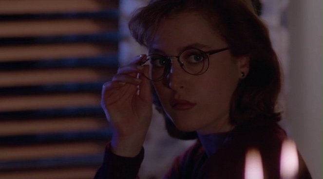 The X-Files - Young at Heart - Van film - Gillian Anderson